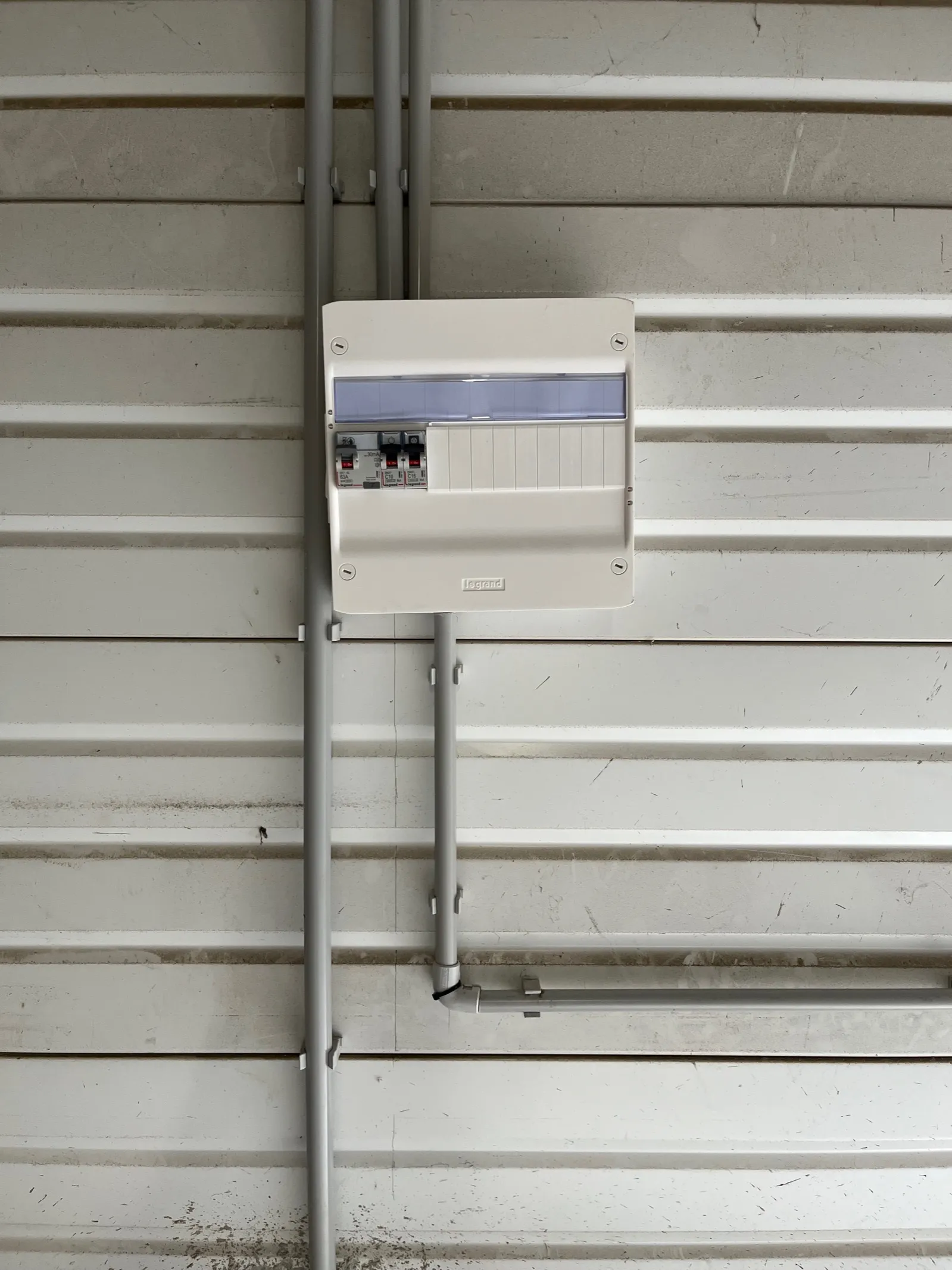 Le tableau électrique du local C2