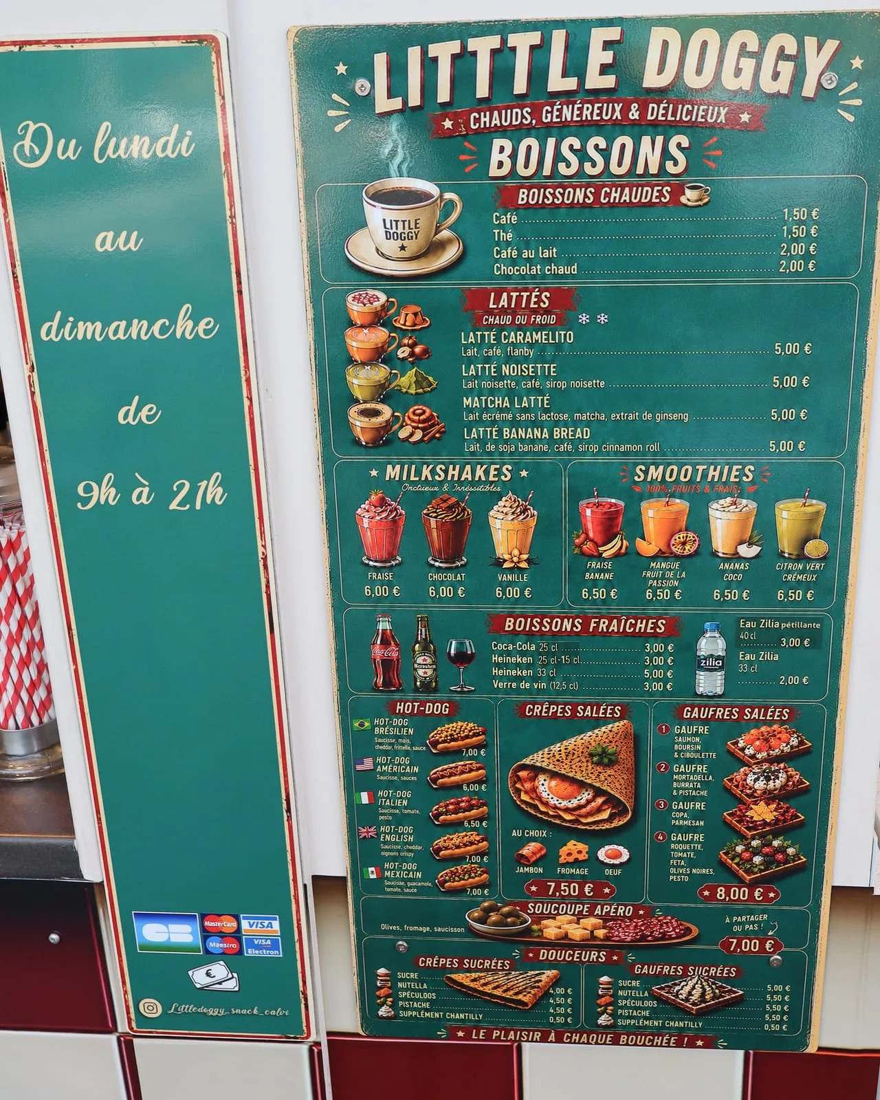 La carte de Little Doggy : boissons chaudes, lattés, milkshakes, smoothies, hot-dogs, crêpes et gaufres salées et sucrées